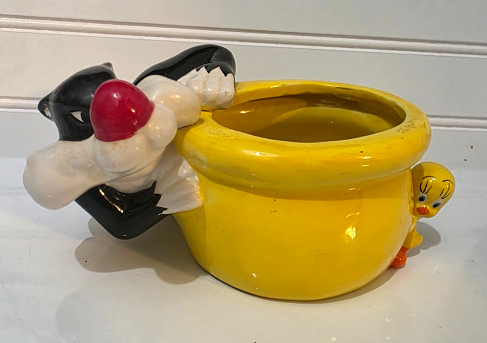 Sylvester And Tweety Bird Porcelain Planter Warner Bros. Looney Tunes Vintage